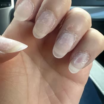 Derya Güzellik Salonu | Ankara Oje Çıkarırken Tırnaklarımı Mahvetti