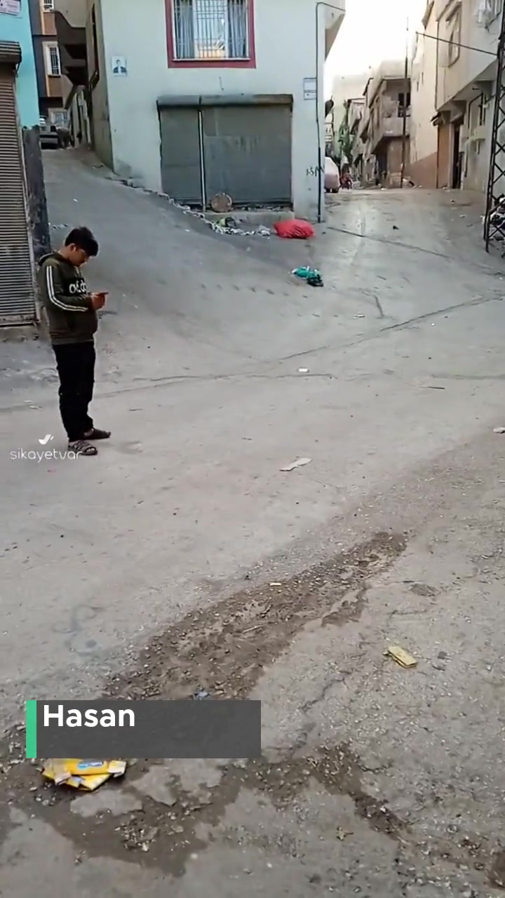 Şehitkamil Belediyesi Sokaklar Pislik İçinde videonun kapak resmi