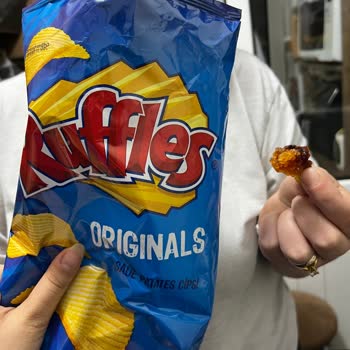 Cips Paketinden Çıkan Bilinmeyen Maddeyle Hayal Kırıklığı