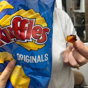 Cips Paketinden Çıkan Bilinmeyen Maddeyle Hayal Kırıklığı