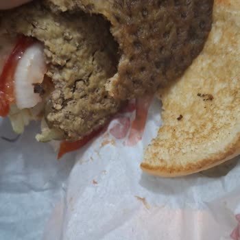 Burger King Siparişimde Kötü Koku Ve Lezzet Sorunu Yaşadım