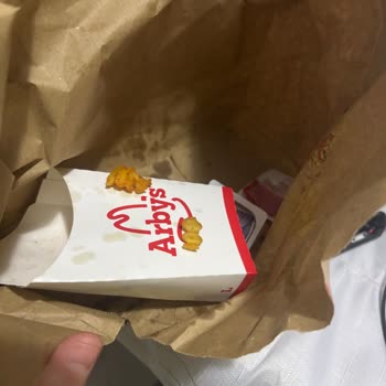 Siparişim Geç Ve Özensiz Geldi Aç Kaldım