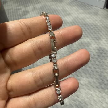 Satış Sonrası İlgisizlik Ve Kararma Yapan Bileklik