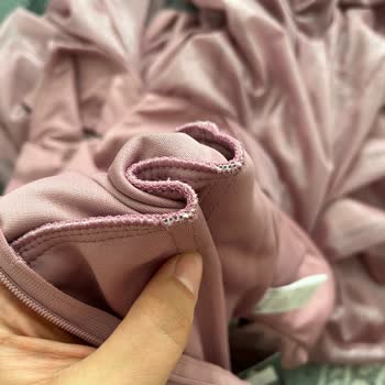 Kusurlu Elbise Ve Yetersiz Müşteri Hizmeti Nedeniyle Mağduriyet