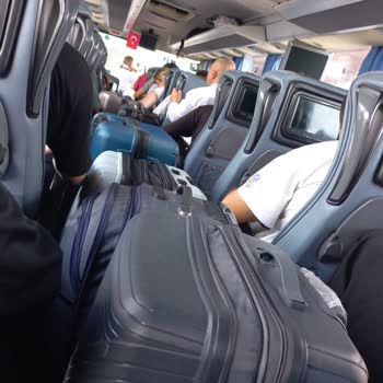 Otobüs Koridorunda Bavullar Ve Güvenlik Sorunu Yaşadık