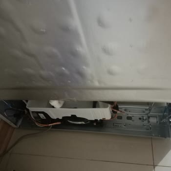 Yeni Alınan Buzdolabının Arka Kapağı Eksik Teslim Edildi