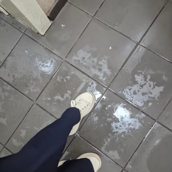 Pendik Marmaray Kadın WC'lerinde Temizlik Sorunu Ve Hijyen Eksikliği