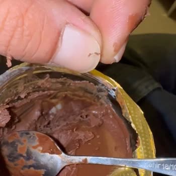 Nutella Çikolata İçinde Kıl Çıkması Nedeniyle Hayal Kırıklığı
