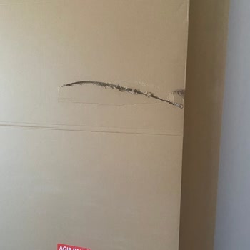 Eksik Ve Kırık Parçalı Gardırop Teslimatı, Yetersiz Müşteri Hizmeti