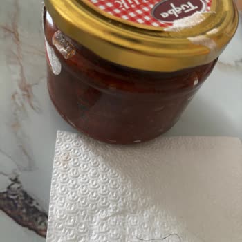 Kahvaltılık Sosun İçinden Çıkan Yabancı Maddeyle Şok Oldum