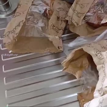 Migros Hemen'in Getirdiği Simit Ve Çörekler Taş Gibi Eski Ürünler...