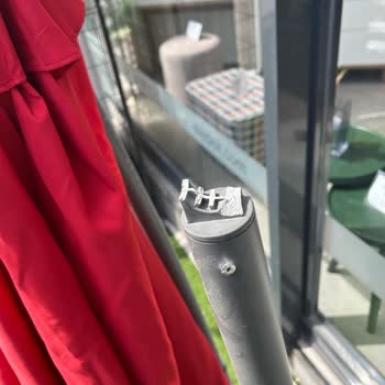 Şemsiye Garantisinde Anlamsız Red: 3 Haftada Kırıldı, Değişim Yapılmadı