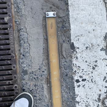 Zeytinburnu'nda Yaya Geçidindeki İkaz Lambalarının Çalışmaması Tehlike Yaratıyor