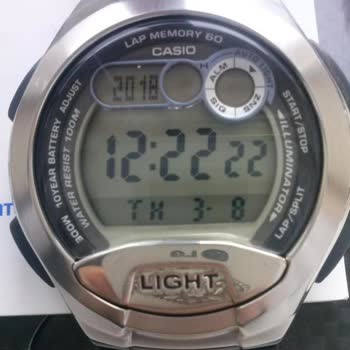 Casio Saat Beklediğimden Kalitesiz Ve Kullanışsız Çıktı