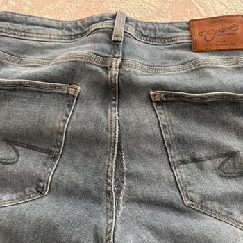 Colin's Pantolonun Kısa Sürede Dikişlerinin Sökülmesi Hayal Kırıklığı Yarattı