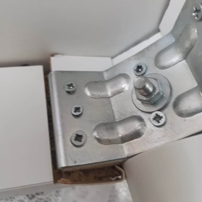 Doğtaş Masa Sandalye Takımı Kısa Sürede Kırıldı Servis İlgisiz Kaldı