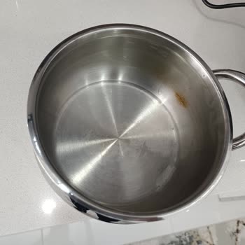 Kısa Sürede Kırılan Schafer Tencere Tutma Yeri Hayal Kırıklığı Yarattı