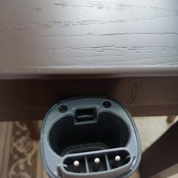 Electrolux Süpürgede Teleskobik Boru Mandalı Kırılması Ve Garanti Talebi