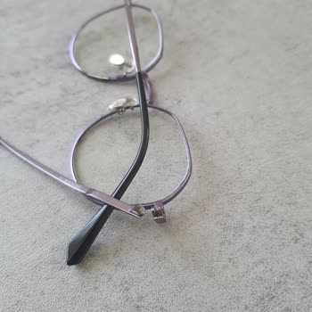 Gözlük Kulpu Ve Çerçevesi Kısa Sürede Kırıldı