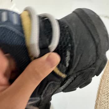 Kısa Sürede Ayrılan Lacoste Ayakkabı