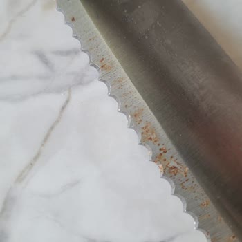 Çelik Diye Satılan Bıçak Seti Kısa Sürede Paslandı