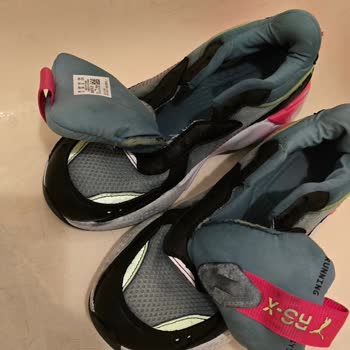 Spor Ayakkabıda Boya Akması ve Kullanım Sorunu