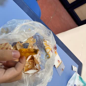 Pişmemiş Tavuk Ve Kötü Ürün Deneyimi