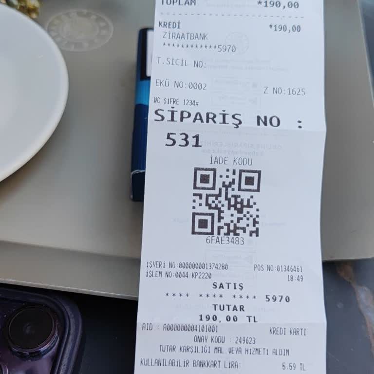 Boş Masaya Oturmamıza İzin Verilmedi Çalışanlar Keyfi Rezervasyon Yaptı