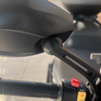 Yeni Alınan Motosiklette Aynalar Güvenliği Tehlikeye Atıyor