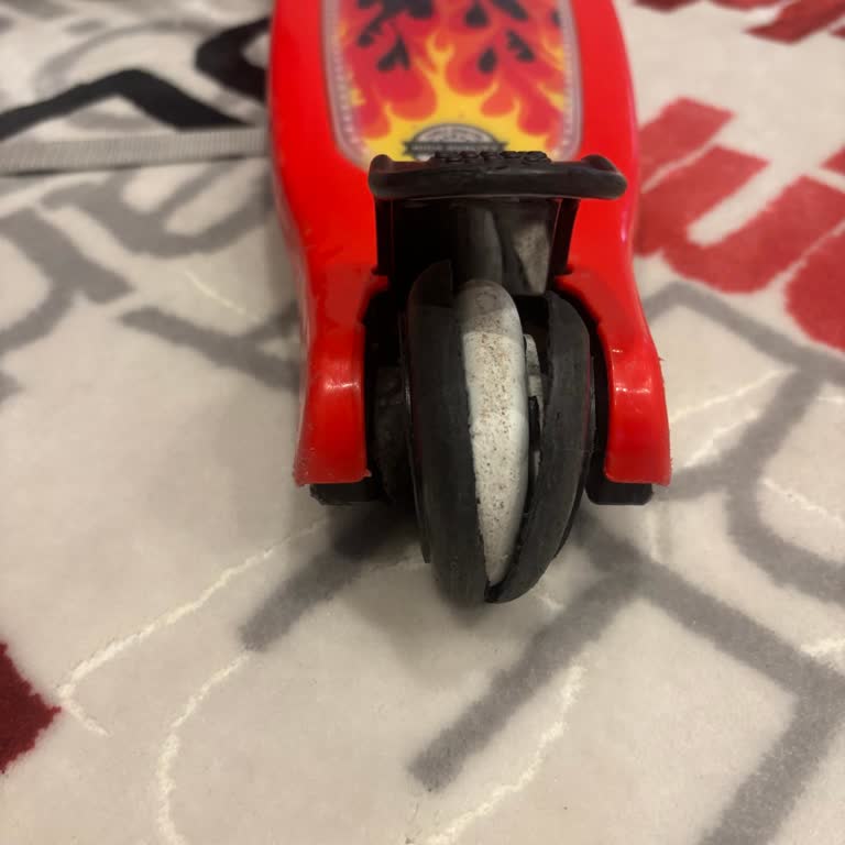 Pilsan Scooter'ın Arka Tekerleği Yarıldı, Yedek Parça Bulamıyorum