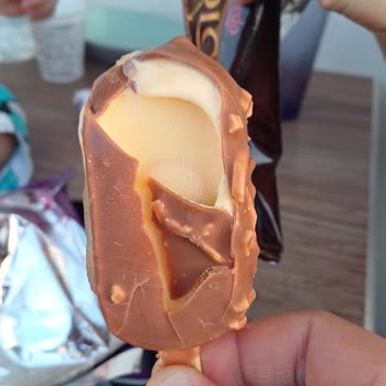 A101'den Alınan Dondurma Erimiş Ve Tekrar Dondurulmuş Çıktı