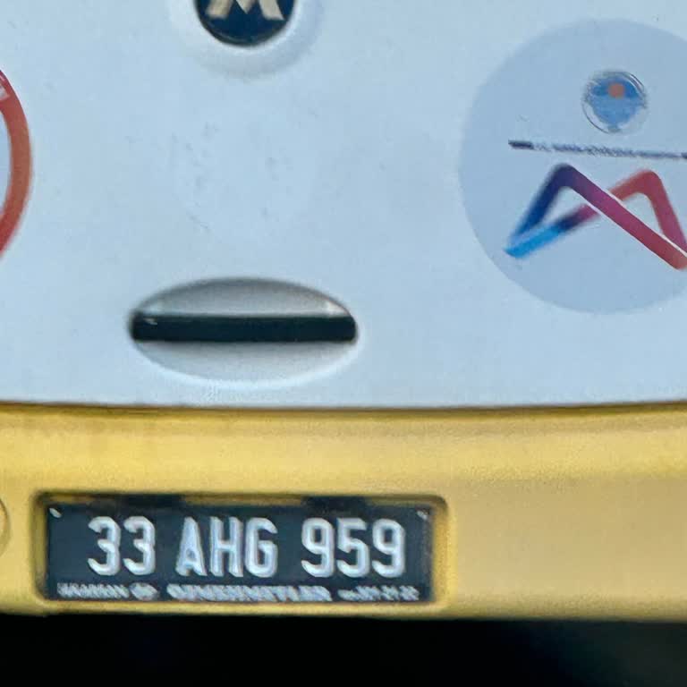 Belediye Otobüsü Şoförünün Tehlikeli Ve Provokatif Davranışı