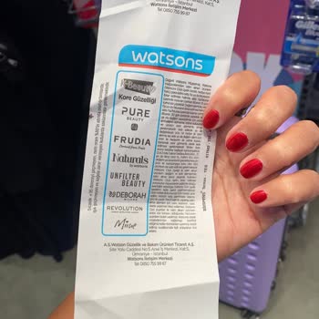 Aldığım Güneş Kremi Cildimde Yanık Ve Sivilce Oluşturdu, Tedavi Masraflarım Karşılanmıyor