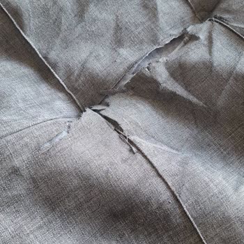 Kullanılmamış Çay Setinin Minderleri Güneş Yanığı Ve Dağılma Sorunu Yaşattı