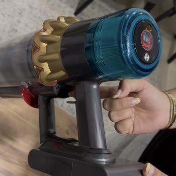 Dyson V15 Süpürgemde Sürekli Çalışma Ve Servisten Çizik Dönüş Sorunu