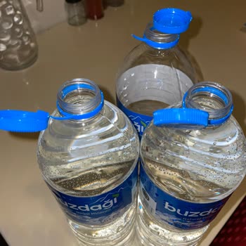Buzdağı Su Şişesi Kapaklarındaki Değişiklik Kullanımı Zorlaştırıyor