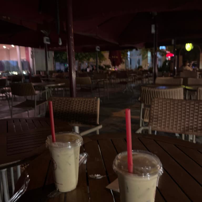 Kapanış Saati Yaklaşınca Müşteriye Soğuk Davranış