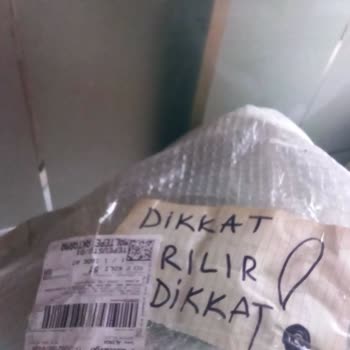 Sürat Kargo İle Gönderdiğim Ürün Kırık Ve Parçalanmış Olarak Geri Geldi, 1 Yıldır İadem Yapılmadı