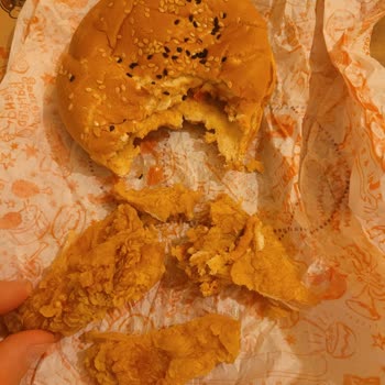 Siparişimde Tavuk Yerine Sert Kemik Çıktı, İade Talebim Karşılanmadı