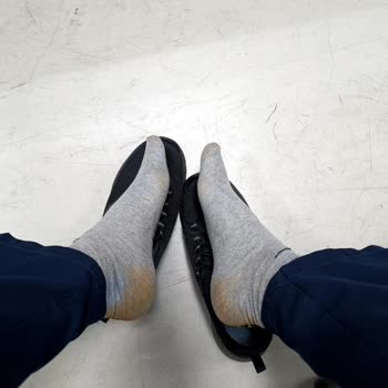 Skechers Ayakkabım Çoraplarımı Boyadı, Ürün İncelemesi Yetersiz Kaldı