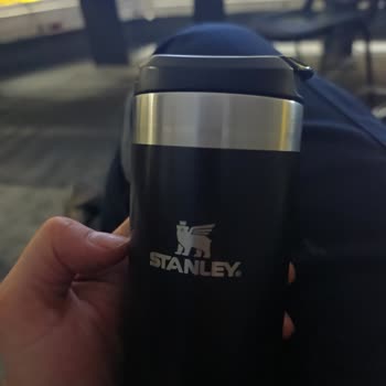 Stanley Termosun Kapağı Hem Sıcak Hem Soğuk İçeceklerde Sorunlu Çıktı