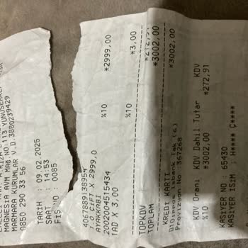 Adidas Ayakkabının İç Topuk Astarı Kısa Sürede Yırtıldı, Çözüm Bekliyorum