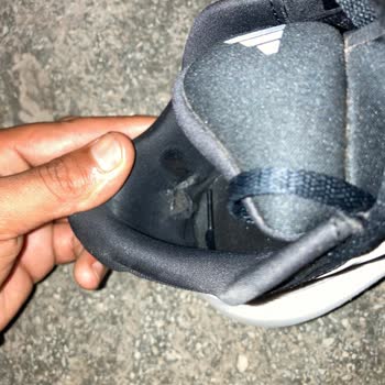 Adidas Ayakkabının İç Topuk Astarı Kısa Sürede Yırtıldı, Çözüm Bekliyorum
