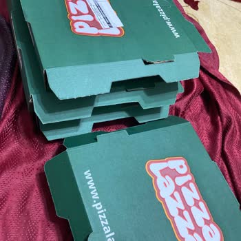 Yanık Ve Eksik Malzemeli Pizza Hayal Kırıklığı Yaşattı