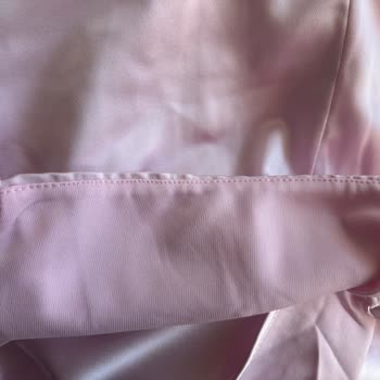 Aldığım Elbise Kusurlu Çıktı, İade Ve İletişim Süreci Hayal Kırıklığı Yarattı