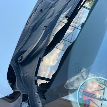 BMW F30 Ön Cam Fitilinde Kronik Deformasyon Hayal Kırıklığı Yarattı