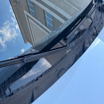 BMW F30 Ön Cam Fitilinde Kronik Deformasyon Hayal Kırıklığı Yarattı