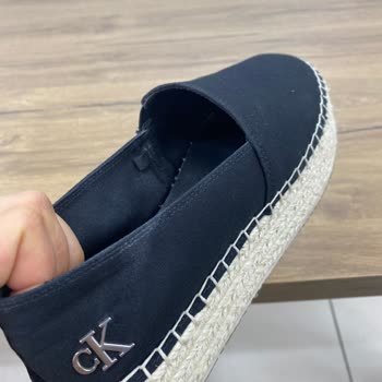 Calvin Klein Ayakkabı Her Giyişte Ayağımı Yaraladı