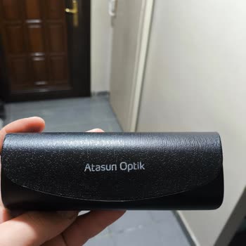 Rayban Gözlük Kabı Kusurlu Ve Uygun Değil, Değişim Talebi