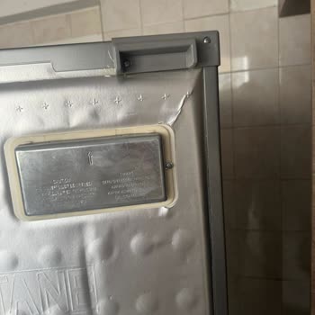 Sıfır Aldığım Buzdolabı Ezik Ve Kullanılmış Çıktı, Garanti Süresi De Yanlış Başlatılmış